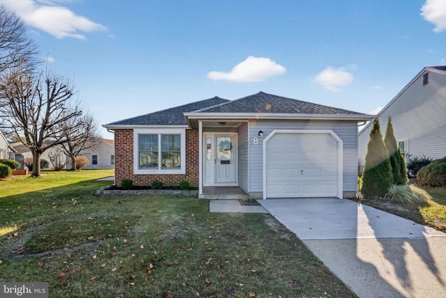 8 RAVEN CT, Mount Laurel, NJ 08054