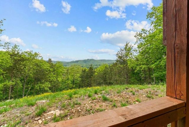70 Campfire Drive, Branson West, MO 65737