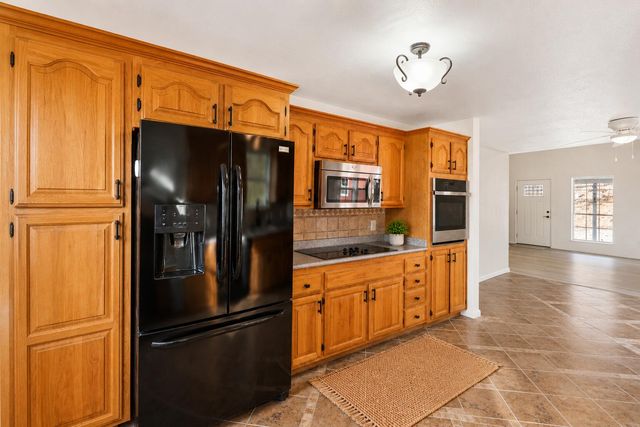 70 Campfire Drive, Branson West, MO 65737