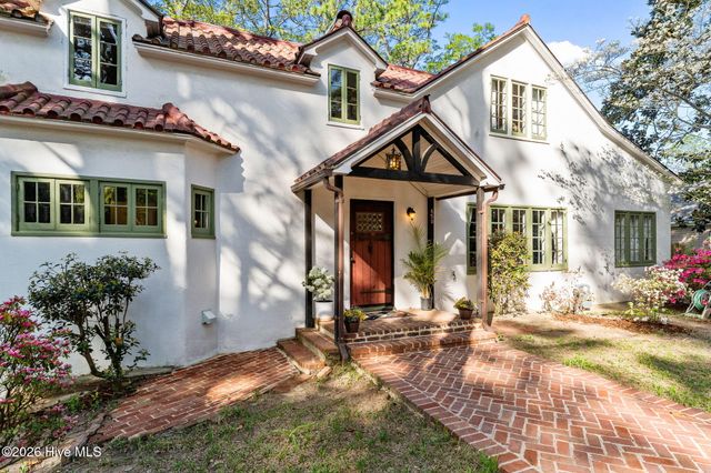 650 E Indiana Avenue, Southern Pines, NC 28387