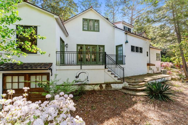 650 E Indiana Avenue, Southern Pines, NC 28387