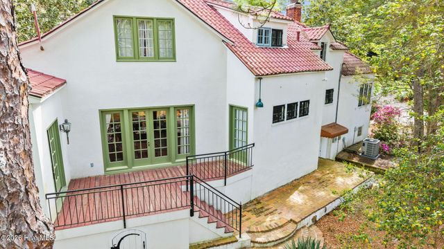 650 E Indiana Avenue, Southern Pines, NC 28387