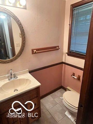 4601 Summer Drive, Anderson, IN 46012