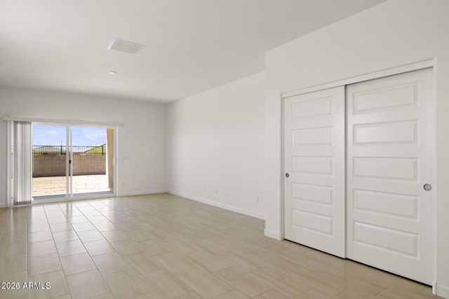 24050 W FLORES Drive, Buckeye, AZ 85326