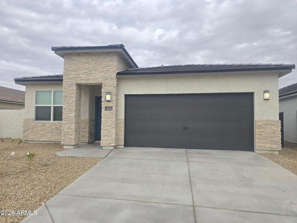 24050 W FLORES Drive, Buckeye, AZ 85326