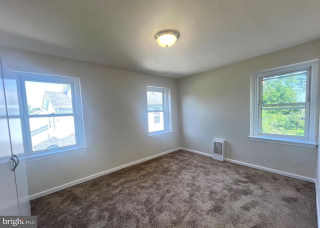 617 3RD ST, Beverly, NJ 08010