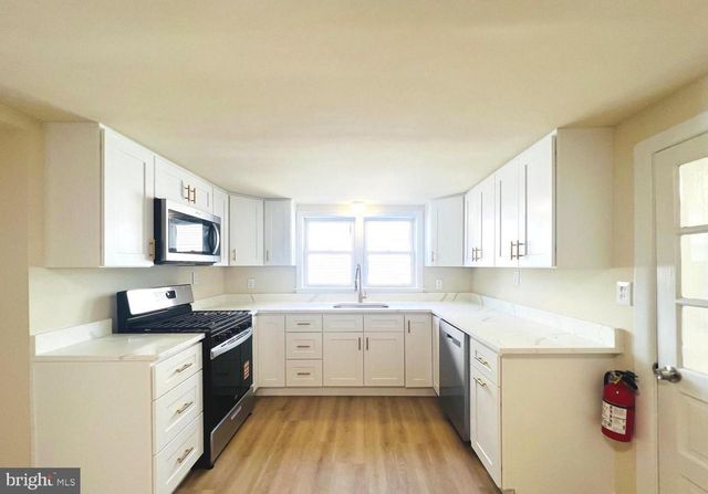 617 3RD ST, Beverly, NJ 08010