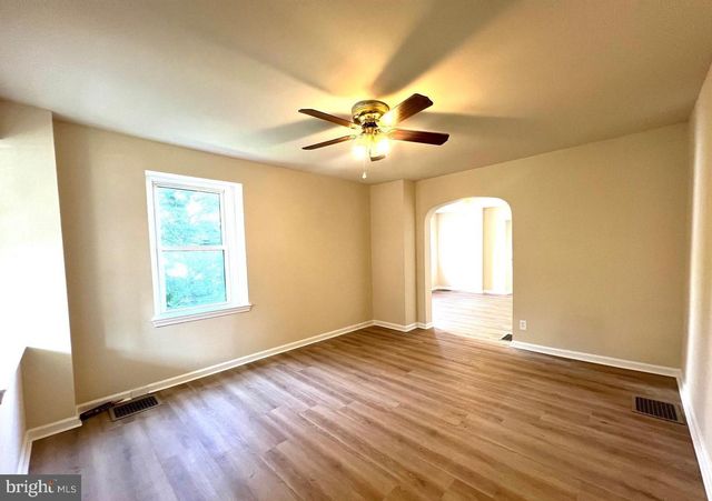 617 3RD ST, Beverly, NJ 08010