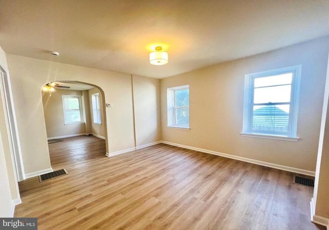 617 3RD ST, Beverly, NJ 08010