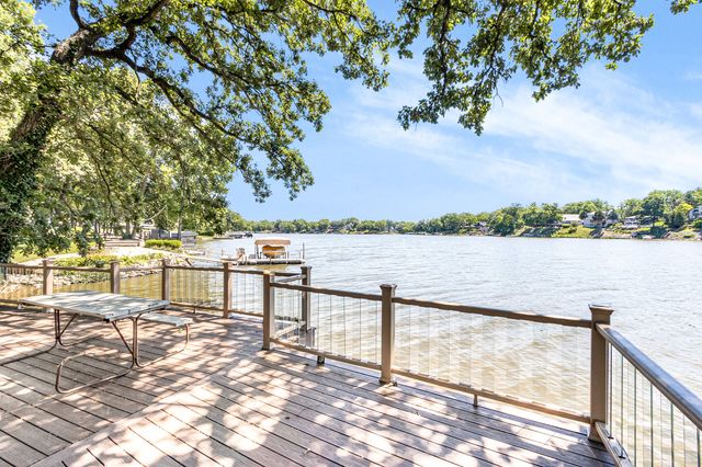 407 Holiday Drive, Lake Holiday, IL 60552