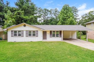2830 Foxlair Trail, College Park, GA 30349