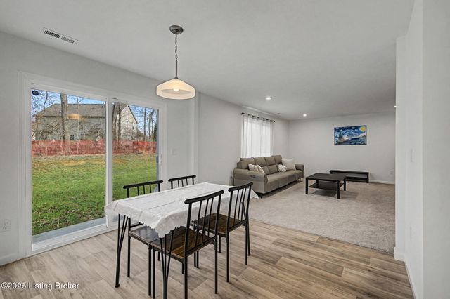 17809 Bridle Run Dr, Louisville, KY 40245