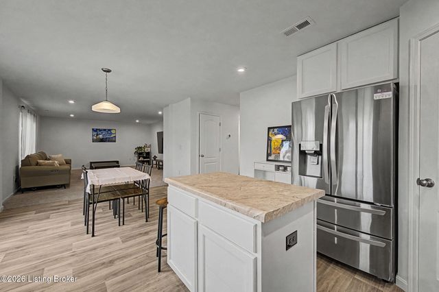 17809 Bridle Run Dr, Louisville, KY 40245