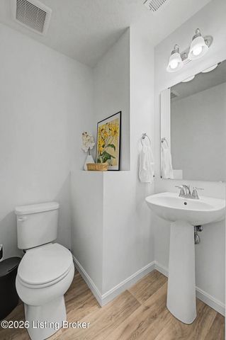 17809 Bridle Run Dr, Louisville, KY 40245