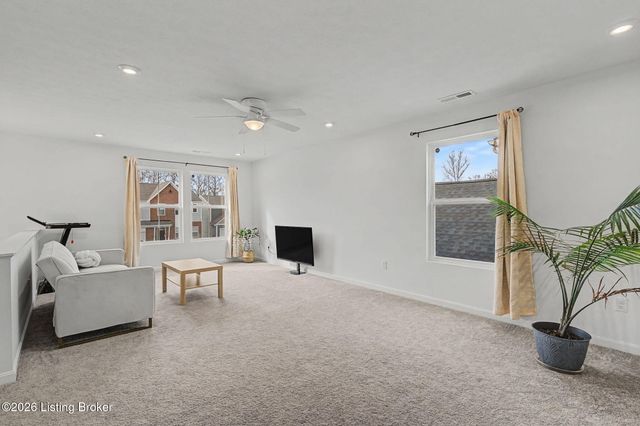 17809 Bridle Run Dr, Louisville, KY 40245