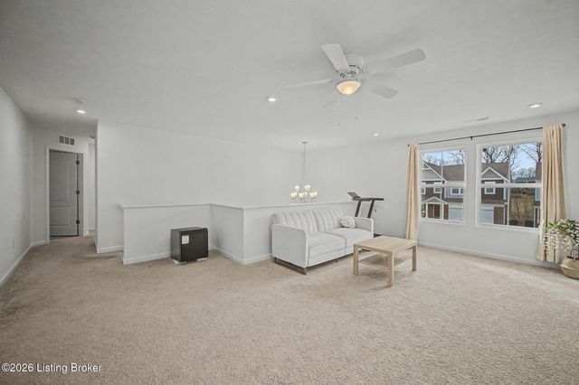 17809 Bridle Run Dr, Louisville, KY 40245