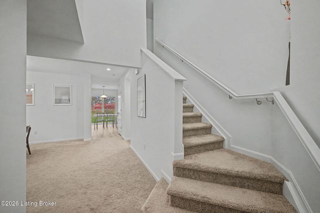 17809 Bridle Run Dr, Louisville, KY 40245