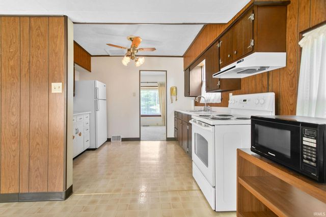 1906 Sarah Street, Mishawaka, IN 46545