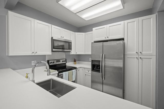 1280 Stanhope Lane 338, Hayward, CA 94545