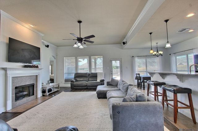 41240 Colonial Dr, Sorrento, LA 70778