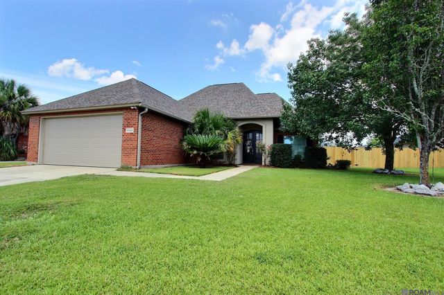 41240 Colonial Dr, Sorrento, LA 70778