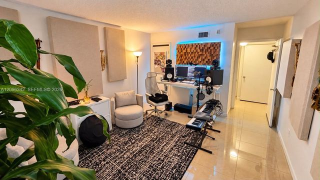 5200 NW 31st Avenue 82, Fort Lauderdale, FL 33309