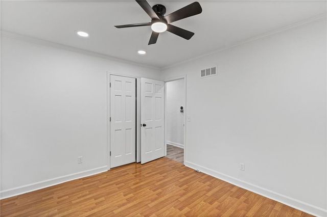 9051 HILLVIEW Drive, De Soto, KS 66018