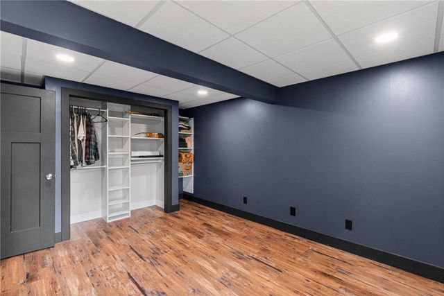 9051 HILLVIEW Drive, De Soto, KS 66018