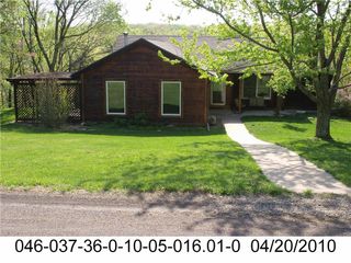 9051 HILLVIEW Drive, De Soto, KS 66018