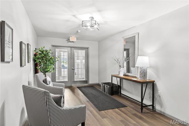 1 Monarch Trace Court 303, Chesterfield, MO 63017