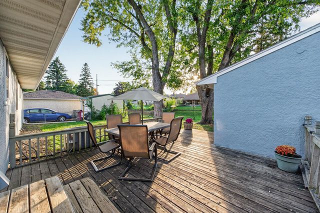2735 Delaware Avenue, North Saint Paul, MN 55109