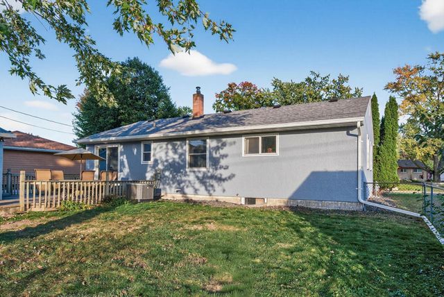 2735 Delaware Avenue, North Saint Paul, MN 55109
