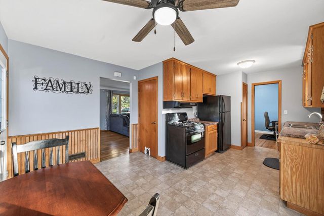 2735 Delaware Avenue, North Saint Paul, MN 55109