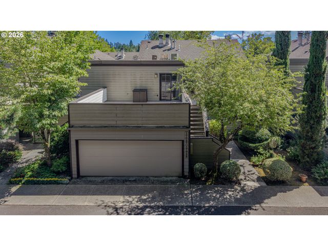 17027 Sw VERSAILLES Ln, Portland, OR 97224