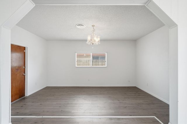 273 E Gannon Drive, Tulare, CA 93274