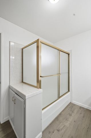 273 E Gannon Drive, Tulare, CA 93274