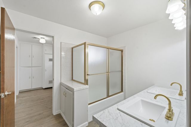 273 E Gannon Drive, Tulare, CA 93274