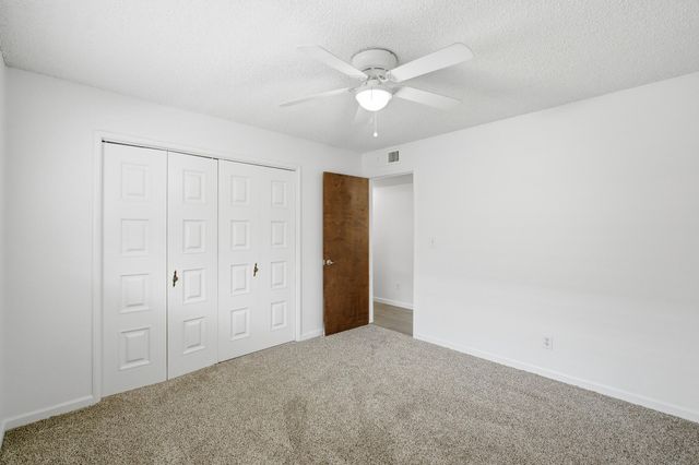 273 E Gannon Drive, Tulare, CA 93274