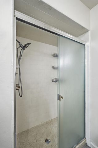 273 E Gannon Drive, Tulare, CA 93274