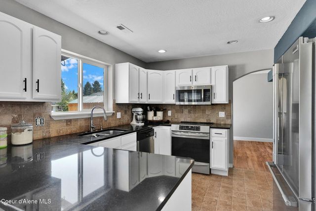 1302 N Moonstone ST, Post Falls, ID 83854