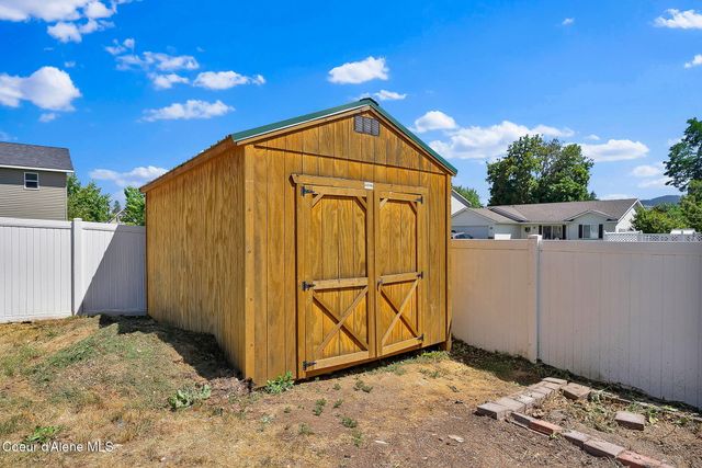 1302 N Moonstone ST, Post Falls, ID 83854