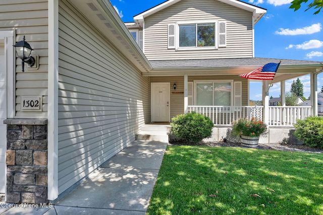 1302 N Moonstone ST, Post Falls, ID 83854
