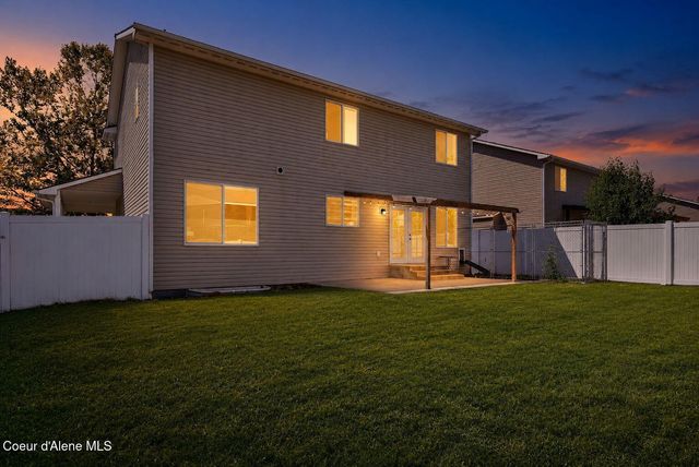 1302 N Moonstone ST, Post Falls, ID 83854