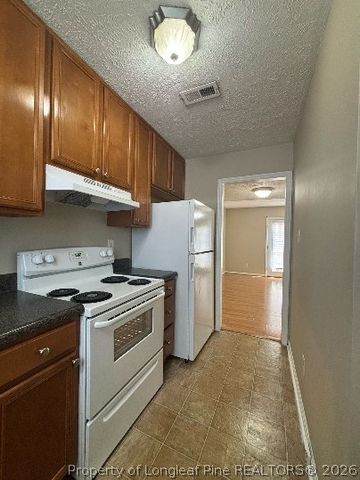 422 Kirkcaldy Court, Fayetteville, NC 28314