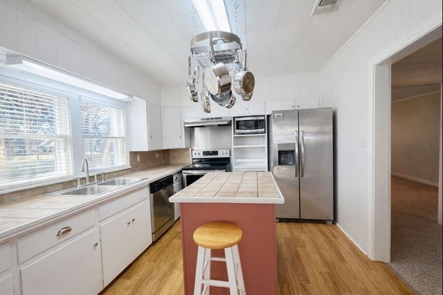 1505 Bonham Street, Commerce, TX 75428