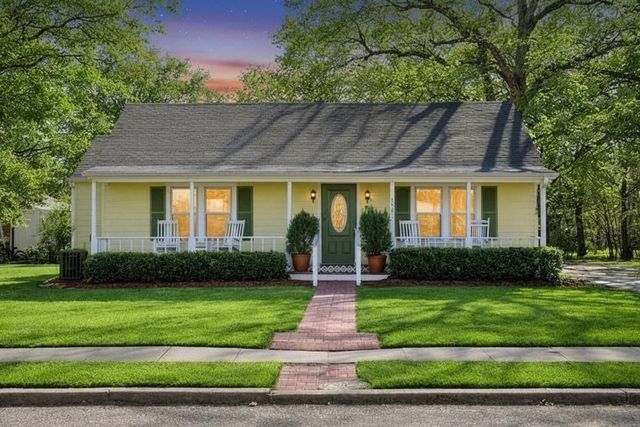 1505 Bonham Street, Commerce, TX 75428