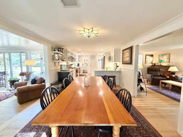 32 Moore Road, Wayland, MA 01778