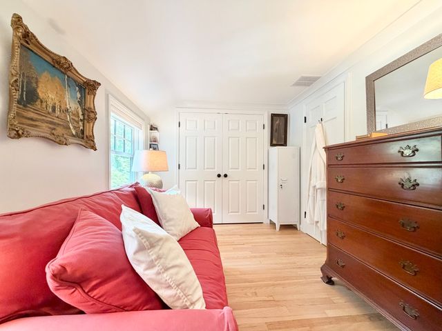 32 Moore Road, Wayland, MA 01778