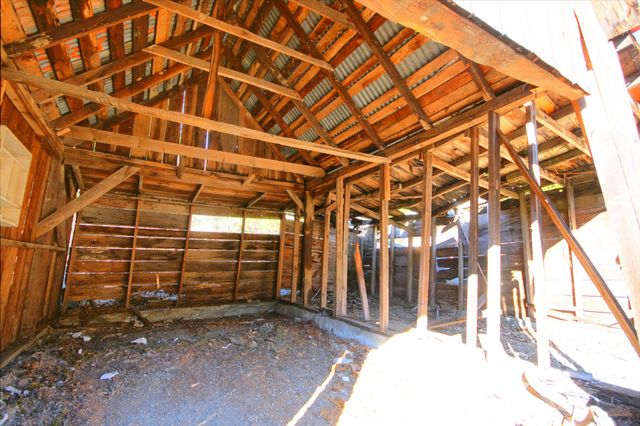 5000 Thompson Creek Road, Applegate, OR 97530