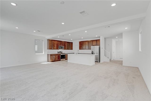 8072 Warrenview Street, Las Vegas, NV 89113